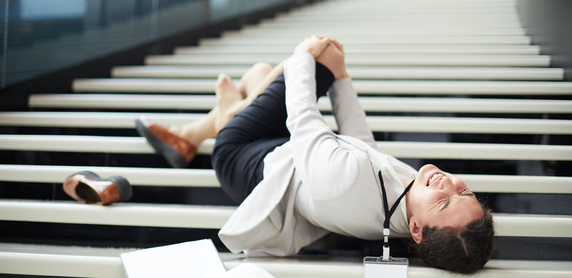 business lady injured because of bad fall in business establishment