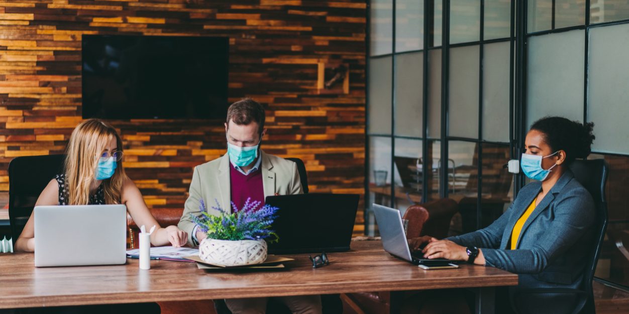 mask at work social distancing